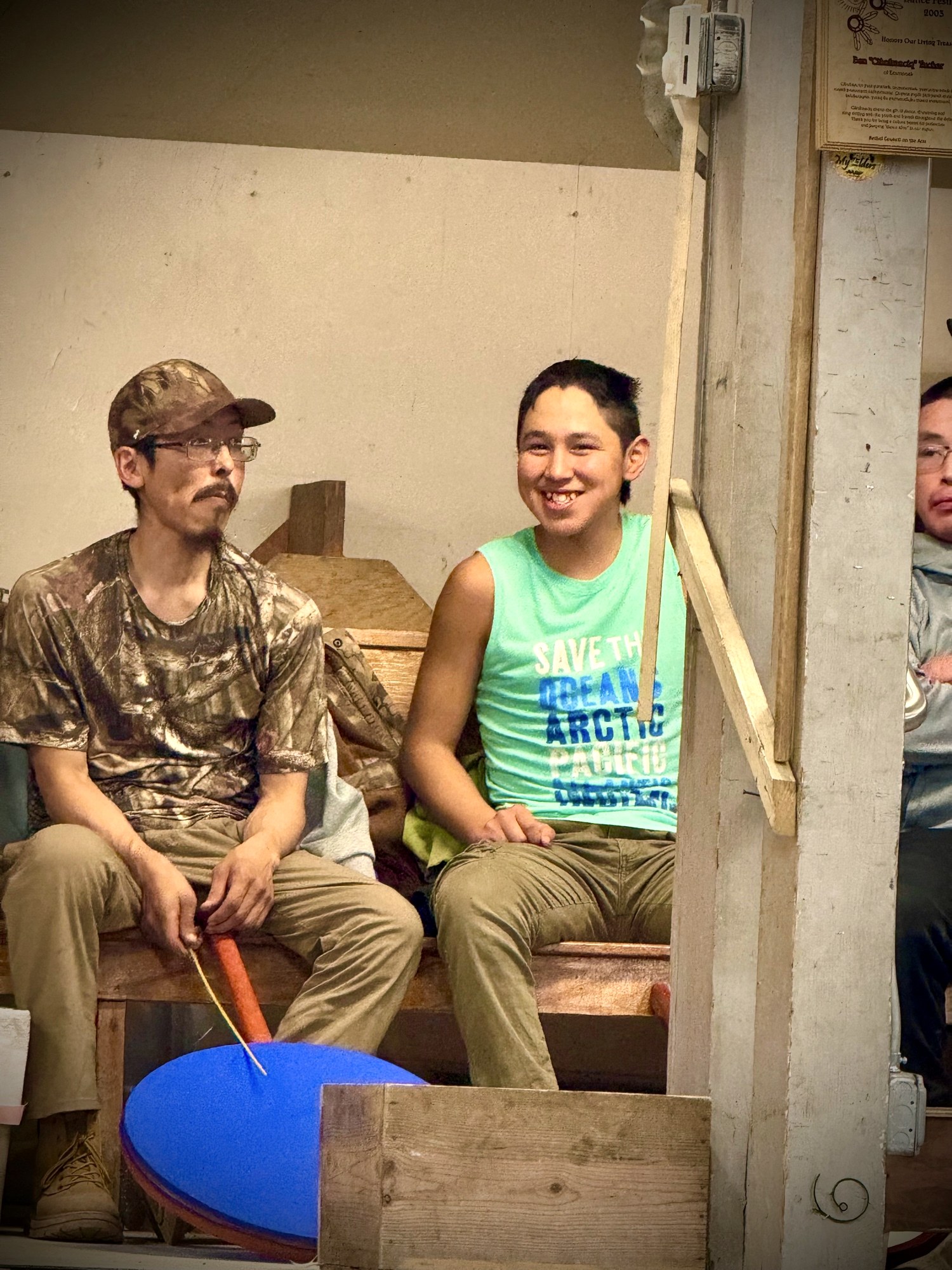 Living culture: Drummers between songs